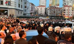 Süleymancıların Ümraniye'deki merkezine baskın: Cemaat mensupları engel olmaya çalıştı