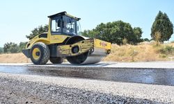 Büyükşehir Harmancık'ta da çalışıyor! Yollar yenileniyor