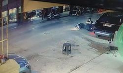 Bursa Gemlik'te çukurda dengesini kaybeden motosikletli düştü, o anlar kamerada