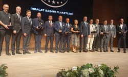 Orhangazi TSO’nun 100. yılına özel görkemli gece: Ekonomiye değer katanlar ödüllendirildi