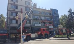 Bursa Gemlik'de pasajın çatısında yangın paniği