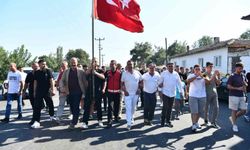 İvrindi'de Ahmet Akın'a davullu zurnalı karşılama
