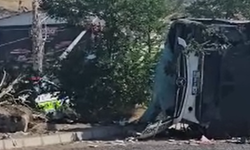 Kayseri’de yolcu otobüsünün devrildiği kazada 1 kişi hayatını kaybetti, 24 kişi yaralandı
