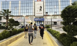 Menderes Belediye Başkanı İlkay Çiçek tutuklandı