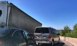 Kimse ne olduğunu anlayamadı! 5 aracın birbirine girdiği can pazarında o detay kameraya böyle takıldı...
