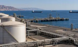 Aramco duyurdu; Avrupa'daki en az iki rafinerisine gelecek ay petrol sağlanamayacak!