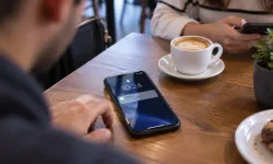 Telefonunuzun kilit ekranında bunlar görünmesin! Güvenlik riski oluşturabilir