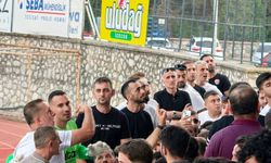 İnegölsporlu Harun kalesinde devleşti! Taraftar bağrına bastı