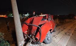 Yolun karşısına geçmeye çalışan aileye otomobil çarptı: 5 yaşındaki Masal hayatını kaybetti