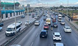 Bursa’da okullar açıldı, korkulan trafik yoğunluğu oluşmadı