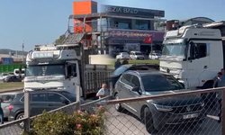 Bursa İnegöl'de tır ile otomobil çarpıştı!
