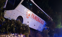 Yolcu otobüsü kaza yaptı: 18 yaralı