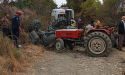 Manisa’da traktör devrildi: 2 ölü, 3 yaralı