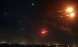 İran'dan ABD'ye misilleme! F-35'lerin bulunduğu üsse ağır hasar verildi