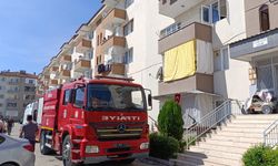 İnegöl’de ev yangını korkuttu! Dumanların arasında kalan 4 kişi dumandan etkilendi
