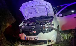Bursa İnegöl'de kontrolden çıkan otomobil devrildi: 2 yaralı