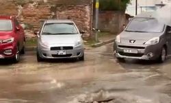 Bursa’da pazar yerleri ve sokaklar göle döndü