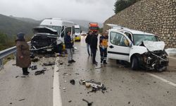 Bursa'da feci kaza: 80 yaşındaki yaşlı kadın hayatını kaybetti, 10 kişi yaralandı!
