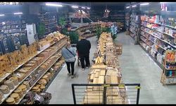 Bursa Nilüfer'de mağazaya servis aracı daldı!
