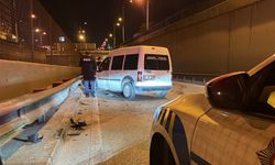 Bursa Yıldırım'da otomobile çarpan motosiklet sürücüsü yaralandı