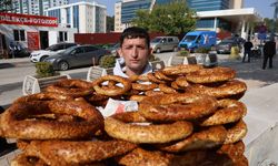 Simit tezgahına not bırakıp KPSS sınavına giren genç: "Aldığı ücreti fazlasıyla içerisine bırakmışlardı"