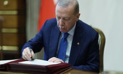Cumhurbaşkanı Erdoğan imzaladı! 13 bakanlık ve kurumda görev değişimi