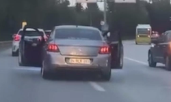 Bursa'da trafikte tehlikeli yolculuk kamerada