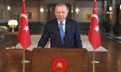 Cumhurbaşkanı Erdoğan: "Güvenli gıdaya erişimi sadece bir arz meselesi olarak değil, milli güvenliğimizin temel unsuru olarak görüyor, bu yönde adımlarımızı atıyoruz"