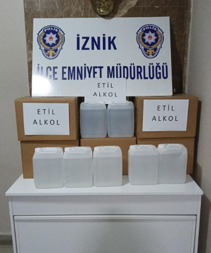 Bursa İznik'te sahte alkol operasyonu: 135 litre etil alkol ele geçirildi