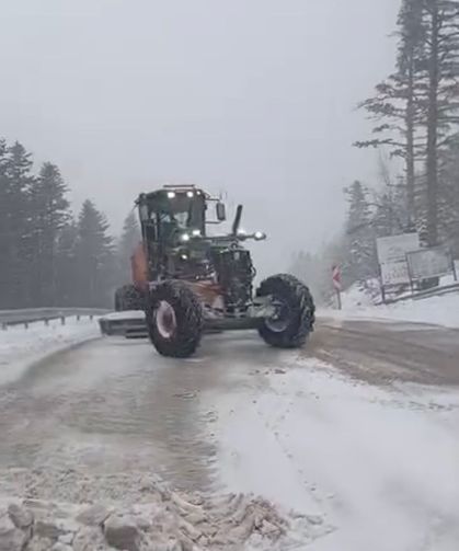 Uludağ’da bayramda kar sürprizi!