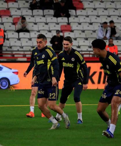 Fenerbahçe'den Antalyaspor maçında 5 değişiklik