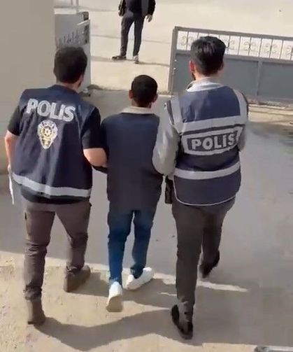 Bursa’da kesinleşmiş hapis cezasıyla aranan 4 kişi yakalandı