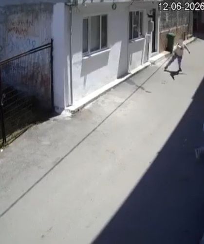 Bursa Osmangazi'de kurşunların havada uçuştuğu kavga kameraya yansıdı