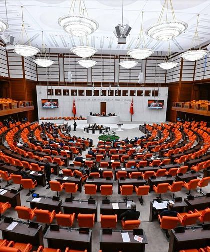 Bursa'nın 3 milletvekili YENİ Parti'ye geçti!