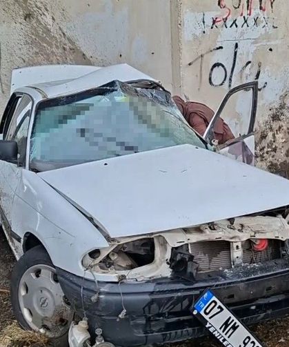 Bursa Nilüfer'de köprülü kavşakta kaza: 3 ölü, 2 ağır yaralı