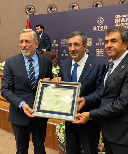 Cumhurbaşkanı Yardımcısı Yılmaz Bursa iş dünyasının temsilcileriyle bir araya geldi
