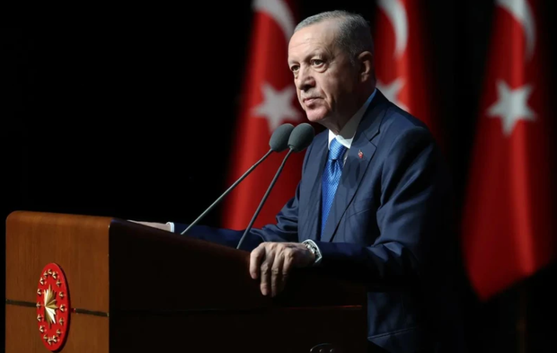 Cumhurbaşkanı Erdoğan sinyali verdi! AK Parti'de taşlar yerinden oynayacak!