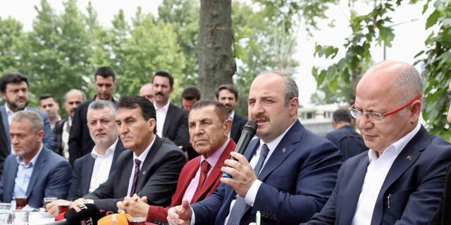 Bakan Varank: "Değişim isteyen vatandaşlarımız, önce Kemal Kılıçdaroğlu’nu değiştirerek yola çıksınlar"
