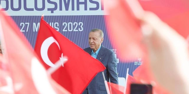 Cumhurbaşkanı Erdoğan: "Buraya koştuğumuz gibi yarın sandığa koşacağız, yarın sandıkta fire vermeyeceğiz"