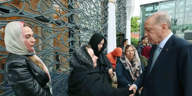 Gazeteci yazar Engin Ardıç son yolculuğuna uğurlandı: Törene Cumhurbaşkanı Erdoğan da katıldı
