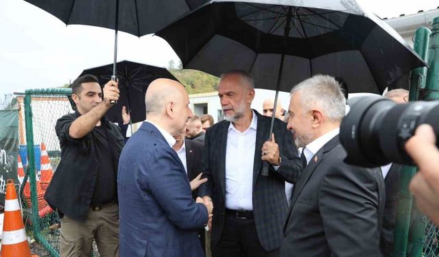 Adil Karaismailoğlu: "Cumhurbaşkanımızın ekibinden bir arkadaşımızla İstanbul o eski müreffeh günlere dönecektir"