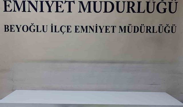 Beyoğlu’nda arama yapılan evden uyuşturucu çıktı: 1 gözaltı