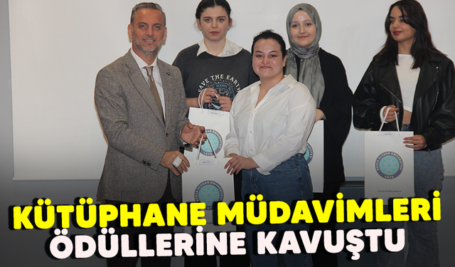 Bursa'da kütüphane müdavimleri ödüllerine kavuştu