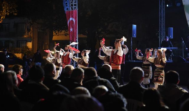 Menteşeli Cengiz, Bursa yöresi türküleri ile coşturdu