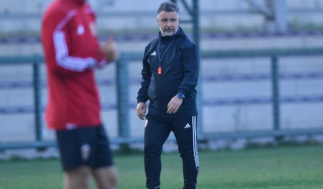 İnegölspor'da Yücer'le yollar ayrıldı