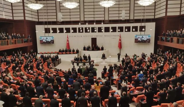 MHP'den 'sınavsız üniversite' teklifi