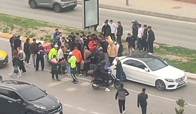 Edirne’de otomobile çarpan motosikletli ağır yaralandı