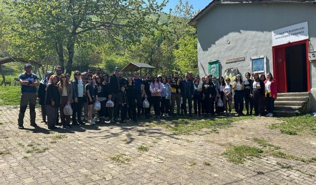 Mysia Yolları’nda baharın tadını çıkardılar