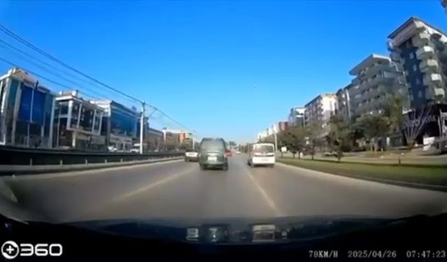 Bursa'da makas atarak trafiği tehlikeye soktu