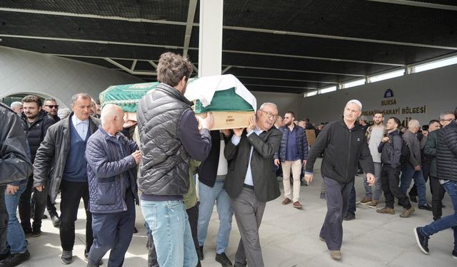 Kaza kurbanı 88 yaşındaki milli bisikletçi son yolculuğuna uğurlandı